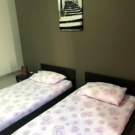 Luqa Apartment - 5 Mins From Airport Ngoại thất bức ảnh